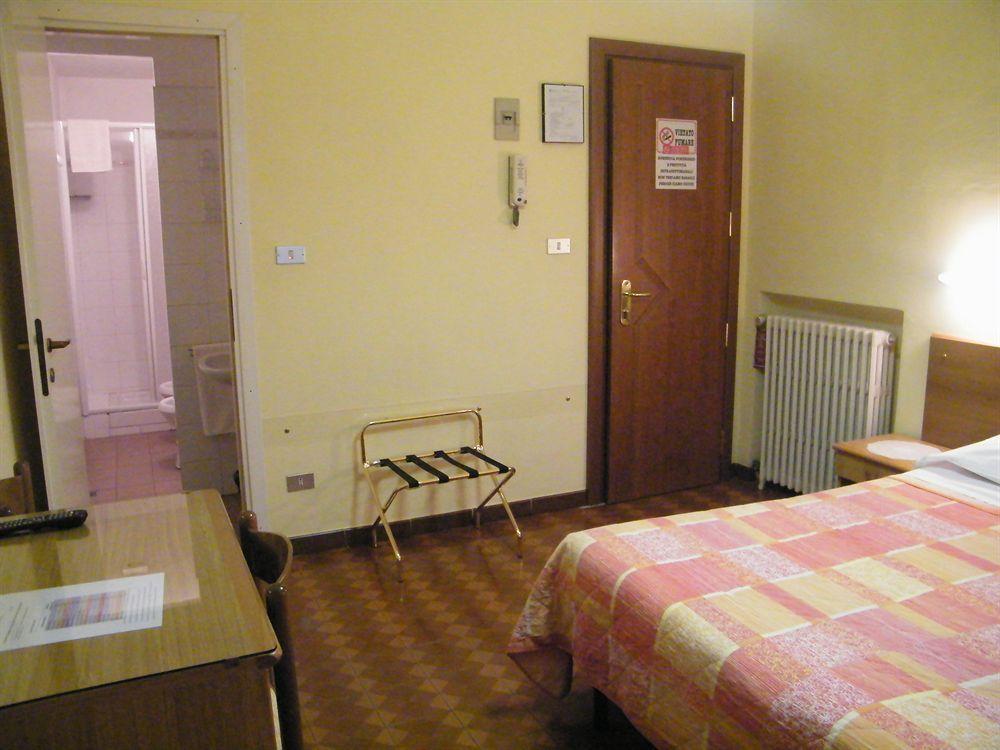Hotel Alba Torino Centro ภายนอก รูปภาพ