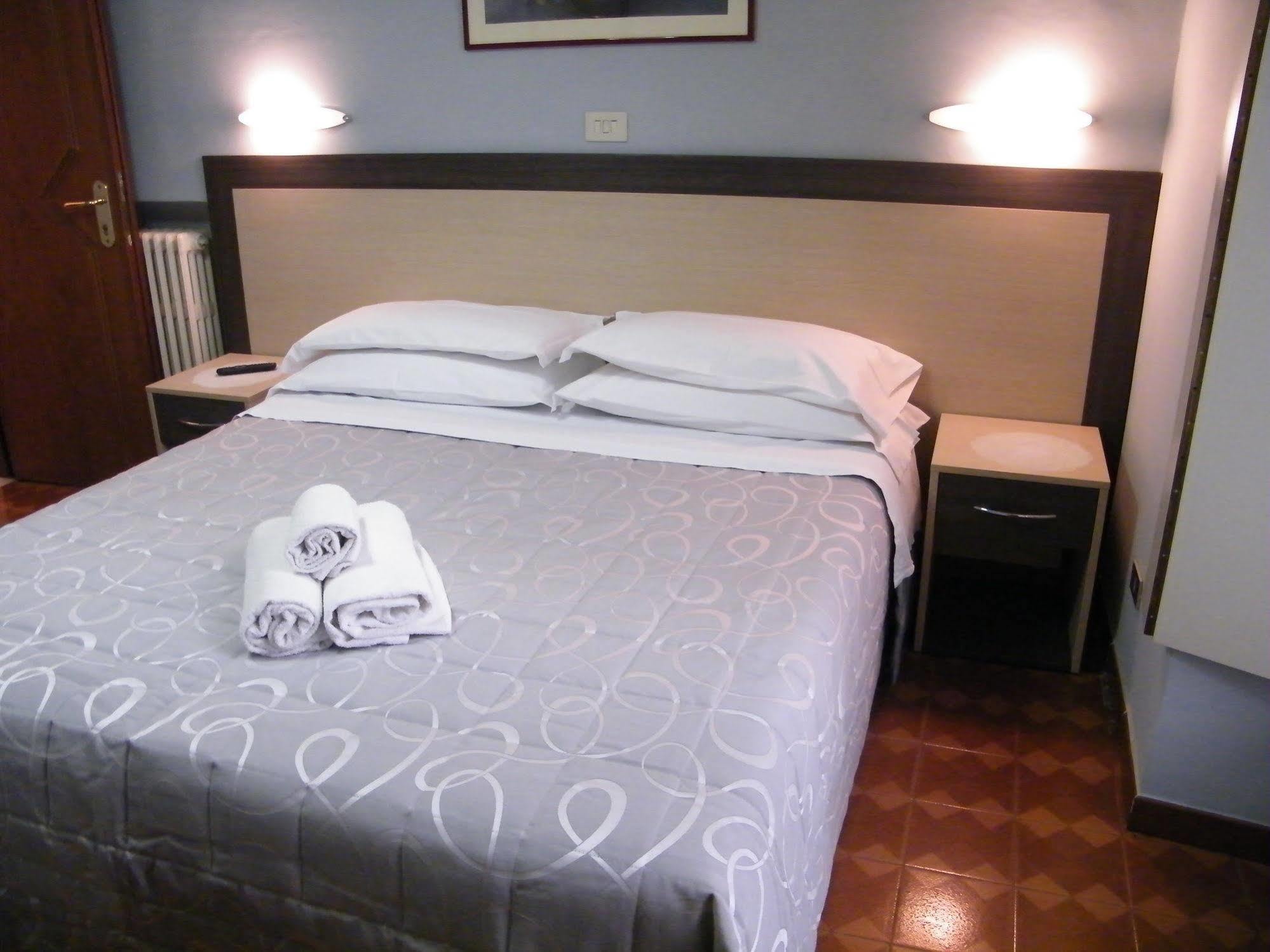 Hotel Alba Torino Centro ภายนอก รูปภาพ