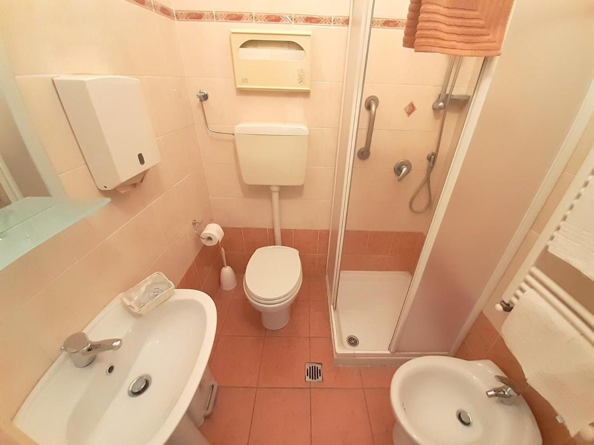 Hotel Alba Torino Centro ภายนอก รูปภาพ